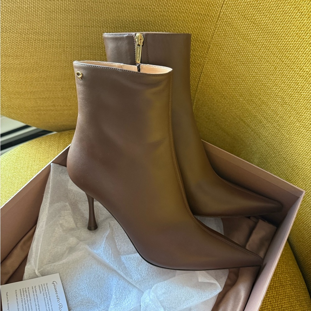 Gianvito Rossi bootie new with a box. They fit perfectly for a 10” foot length. - Picture 3 of 6